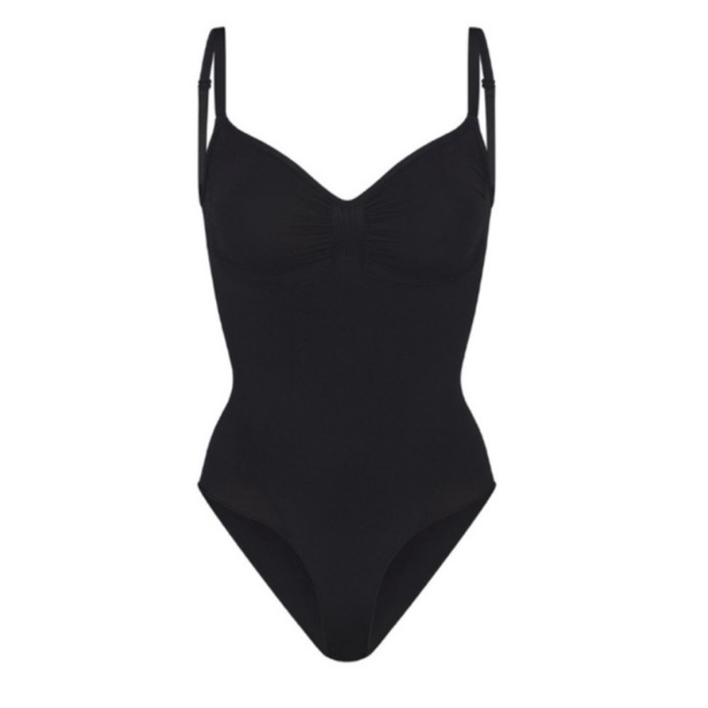 SKIMS Seamless Sculpt Brief Bodysuit